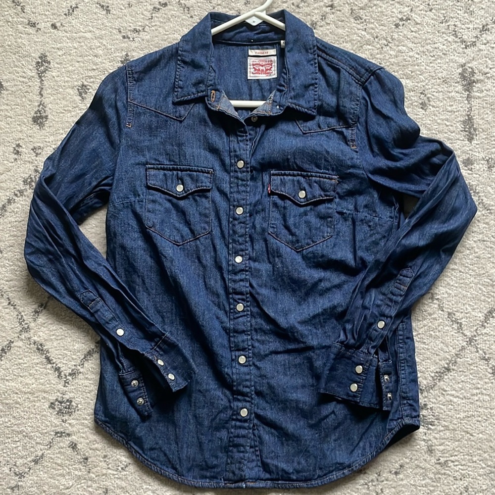 XS Women’s Levi Dark Denim Shirt
